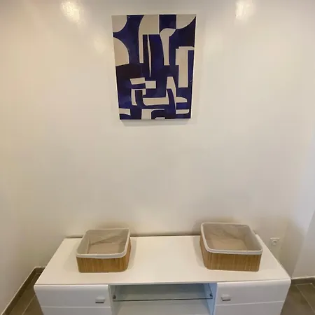 Superbe Climatise Avec Patio Apartment *